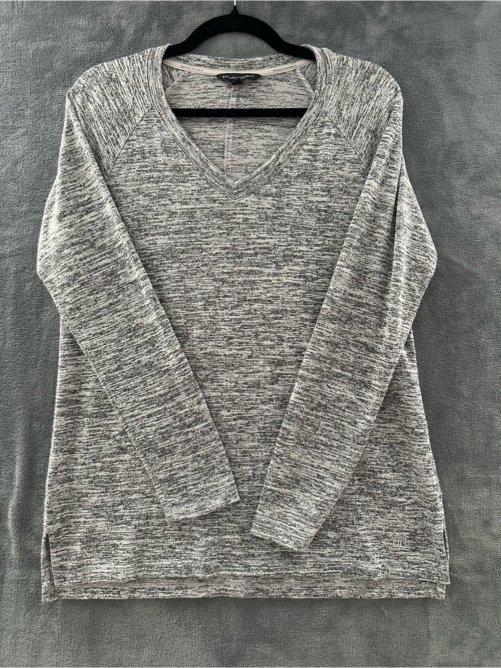 Banana Republic Marled Gray V-Neck Long Sleeve Top